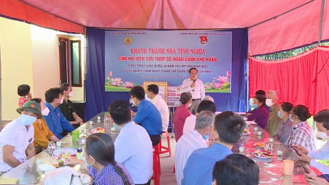 Kh&aacute;nh th&agrave;nh nh&agrave; t&igrave;nh nghĩa cho cựu TNXP c&oacute; ho&agrave;n cảnh kh&oacute; khăn