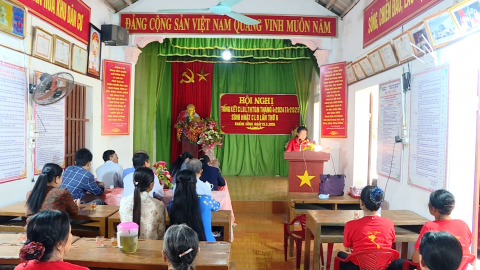 Hiệu quả từ m&ocirc; h&igrave;nh C&acirc;u lạc bộ Li&ecirc;n thế hệ tự gi&uacute;p nhau x&oacute;m 8, x&atilde; Kh&aacute;nh C&ocirc;ng 