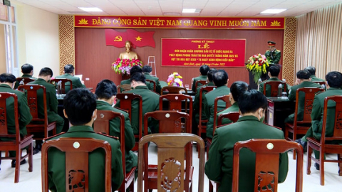 Ph&ograve;ng kỹ thuật, bộ CHQS tỉnh đ&oacute;n nhận hu&acirc;n chương BVTQ hạng ba