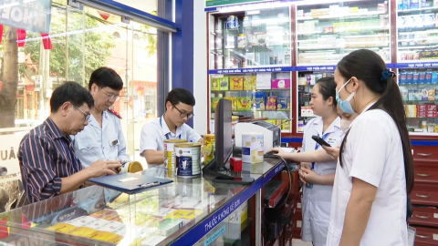 Kiểm tra đột xuất c&aacute;c cơ sở kinh doanh thuốc, sữa, thực phẩm bảo vệ sức khỏe