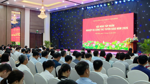 Tập huấn nghiệp vụ c&ocirc;ng t&aacute;c tuy&ecirc;n gi&aacute;o 