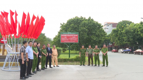 Triển khai m&ocirc; h&igrave;nh &ldquo;Tuyến đường an to&agrave;n, sạch đẹp, văn minh&rdquo; tr&ecirc;n địa b&agrave;n phường Hoa Lư