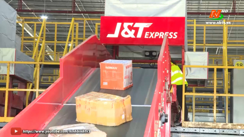 Ph&aacute;t triển hậu cần logistics cho thương mại điện tử
