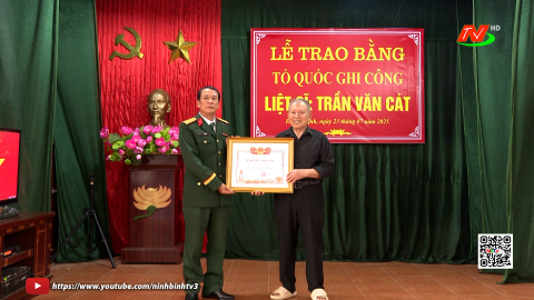Trao bằng "Tổ quốc ghi c&ocirc;ng" cho 2 liệt sĩ
