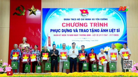 Chương tr&igrave;nh phục dựng v&agrave; trao tặng ảnh liệt sĩ tại x&atilde; Y&ecirc;n Cường