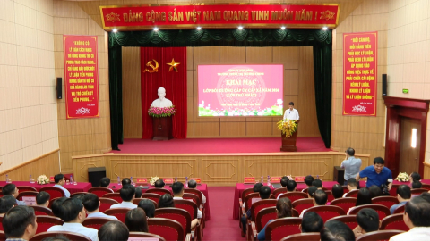Khai mạc lớp bồi dưỡng cấp ủy cấp x&atilde; năm 2026
