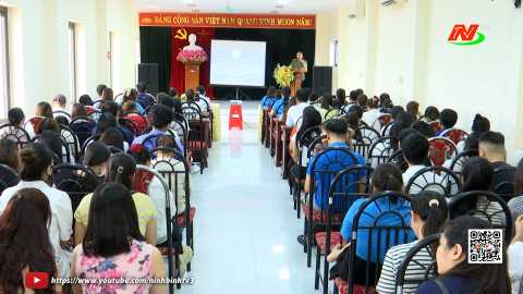 Tập huấn nghiệp vụ c&ocirc;ng t&aacute;c nữ c&ocirc;ng v&agrave; bảo vệ nền tảng tư tưởng của Đảng