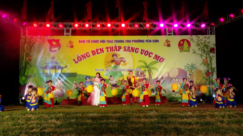 Chương tr&igrave;nh "Lồng đ&egrave;n thắp s&aacute;ng ước mơ" tại phường Y&ecirc;n Sơn, x&atilde; Nho Quan tổ chức chương tr&igrave;nh " Đ&ecirc;m hội trăng rằm", Hội trăng Thung Nham 2025