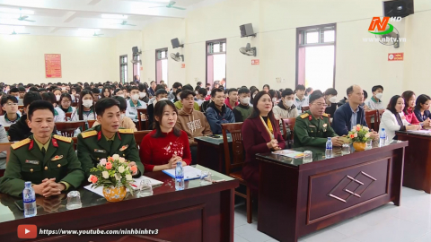 Kim Sơn bồi dưỡng nhận thức về Đảng cho quần ch&uacute;ng ưu t&uacute;