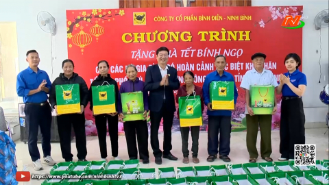 C&ocirc;ng ty cổ phần B&igrave;nh Điền - Ninh B&igrave;nh tặng qu&agrave; nh&acirc;n dịp Tết B&iacute;nh Ngọ