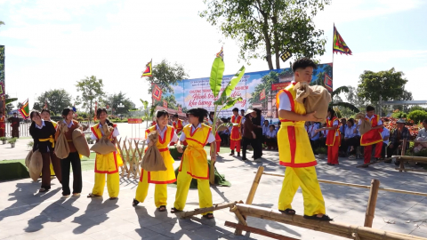 Chương tr&igrave;nh gi&aacute;o dục trải nghiệm " H&agrave;nh tr&igrave;nh theo dấu kho lương Trần Thương "