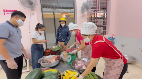 Đảm bảo an to&agrave;n bữa ăn b&aacute;n tr&uacute; học đường
