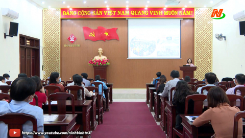 C&ocirc;ng đo&agrave;n ng&agrave;nh Gi&aacute;o dục Ninh B&igrave;nh bồi dưỡng nghiệp vụ c&ocirc;ng t&aacute;c c&ocirc;ng đo&agrave;n