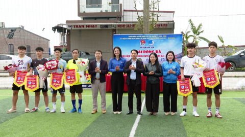 Khai mạc Giải b&oacute;ng đ&aacute; THPT huyện Kim Sơn năm 2025