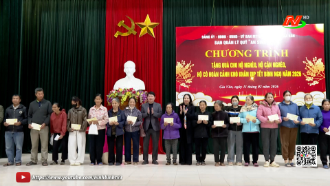 Tặng qu&agrave; Tết B&iacute;nh Ngọ năm 2026