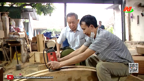 Người cao tuổi g&igrave;n giữ nghề truyền thống