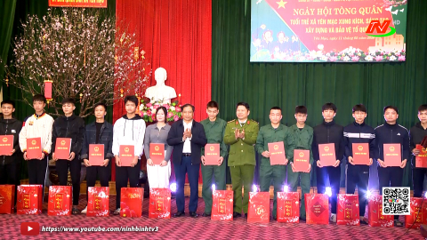 Y&ecirc;n Mạc gặp mặt thanh ni&ecirc;n l&ecirc;n đường nhập ngũ năm 2026