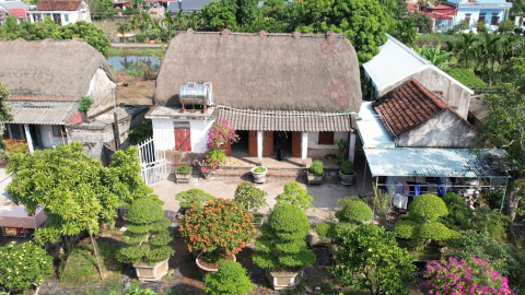 Đi t&igrave;m hồn qu&ecirc; dưới nếp nh&agrave; m&aacute;i bổi