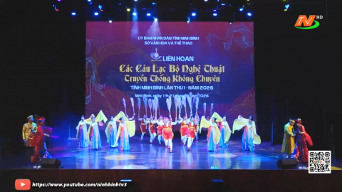 T&ocirc;n vinh gi&aacute; trị nghệ thuật truyền thống