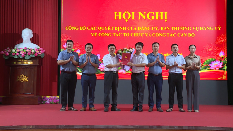 Minh Th&aacute;i c&ocirc;ng bố quyết định về sắp xếp tổ chức Đảng