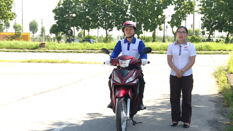 Hướng dẫn kiểm tra v&agrave; điều khiển xe m&aacute;y an to&agrave;n