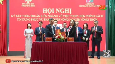 K&yacute; kết thỏa thuận li&ecirc;n ng&agrave;nh giữa Hội N&ocirc;ng d&acirc;n v&agrave; c&aacute;c chi nh&aacute;nh Agribank