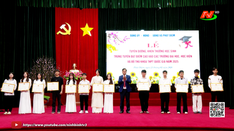 X&atilde; Ph&aacute;t Diệm tuy&ecirc;n dương, khen thưởng học sinh ti&ecirc;u biểu