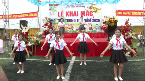 x&atilde; Hiển Kh&aacute;nh khai mạc trại thu năm 2026