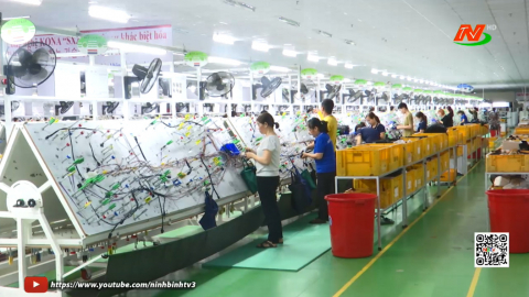 Doanh nghiệp vượt kh&oacute; đảm bảo việc l&agrave;m cho người lao động 