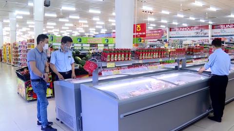 Tăng cường xử l&yacute; việc sản xuất, kinh doanh thực phẩm k&eacute;m chất lượng dịp tết
