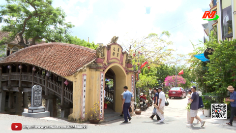Chạm ng&otilde; v&agrave;o qu&ecirc;