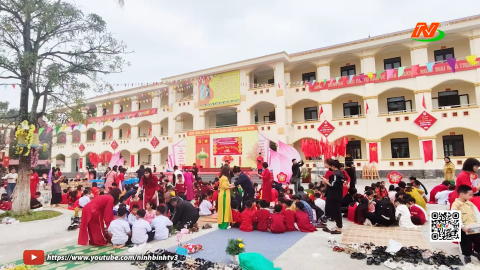 Chương tr&igrave;nh "Xu&acirc;n y&ecirc;u thương - Tết sẻ chia" tại trường Tiểu học Ninh H&ograve;a