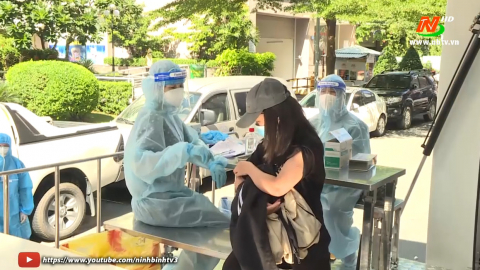 Ưu ti&ecirc;n tối đa ti&ecirc;m vaccine cho trẻ em