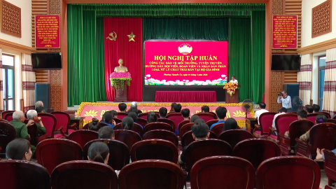 Tập huấn c&ocirc;ng t&aacute;c bảo vệ m&ocirc;i trường