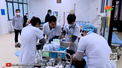 Ứng trực cấp cứu, điều trị bệnh nh&acirc;n dịp Tết