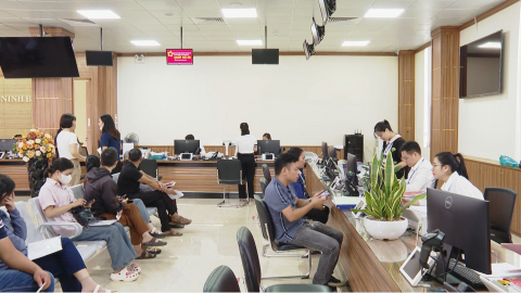 Nghị quyết 24 - Hỗ trợ người d&acirc;n, doanh nghiệp thực hiện chuyển đổi giấy tờ
