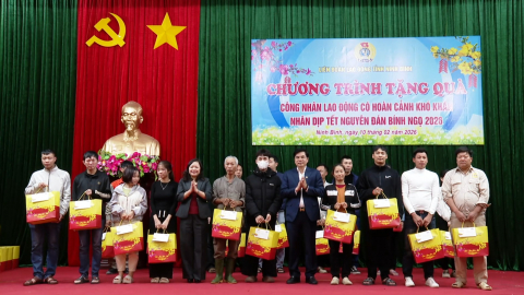 Tặng qu&agrave; nh&acirc;n dịp Tết Nguy&ecirc;n đ&aacute;n B&iacute;nh Ngọ - 11/2/2026