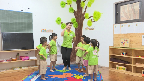 C&acirc;u chuyện "B&aacute;c gấu đen v&agrave; hai ch&uacute; thỏ"