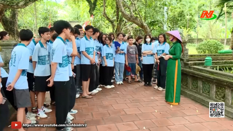 Đội ngũ thuyết minh vi&ecirc;n sẵn s&agrave;ng cho Lễ hội Hoa Lư năm 2026