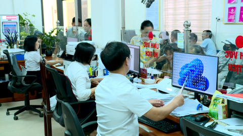 H&agrave;nh ch&iacute;nh c&ocirc;ng n&acirc;ng cao chất lượng phục vụ nh&acirc;n d&acirc;n theo lời B&aacute;c dạy