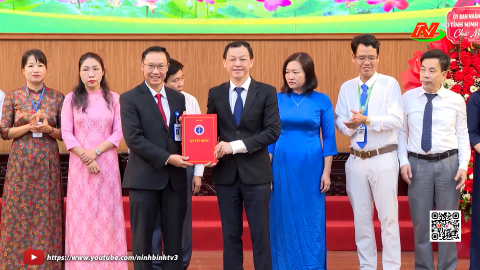 C&ocirc;ng bố Quyết định về c&ocirc;ng t&aacute;c c&aacute;n bộ của trường Đại học Điều dưỡng Nam Định