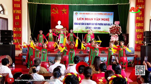 S&acirc;n chơi văn nghệ gi&uacute;p người cao tuổi sống vui, sống khỏe