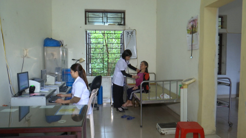 N&acirc;ng cao chất lượng kh&aacute;m, chữa bệnh từ tuyến cơ sở