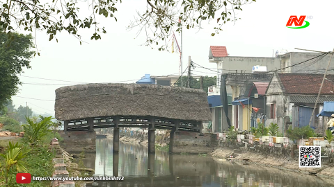 H&agrave;nh tr&igrave;nh qua những c&acirc;y cầu cổ