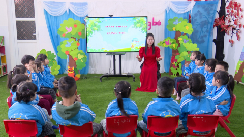 C&acirc;u chuyện: "Bạn cừu đen ki&ecirc;n tr&igrave;"