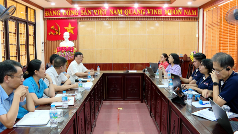 Hội Người Cao tuổi l&agrave;m việc với Trung t&acirc;m Gi&agrave; h&oacute;a Chủ động v&agrave; S&aacute;ng tạo ASEAN