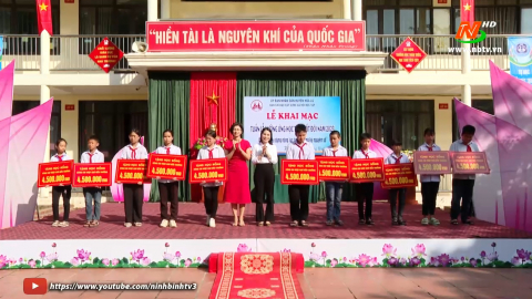 Lan tỏa t&iacute;nh nh&acirc;n văn của đề &aacute;n học bổng c&ugrave;ng em vượt kh&oacute; đến trường