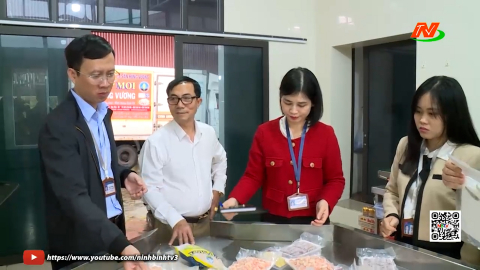 Tăng cường kiểm so&aacute;t cơ sở chế biến, kinh doanh thực phẩm