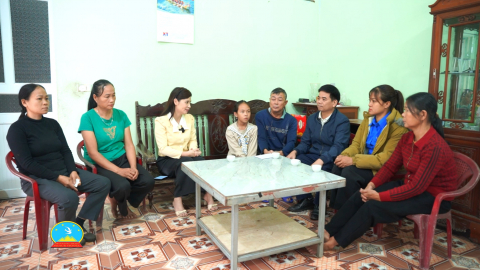 Chia sẻ c&ugrave;ng gia đ&igrave;nh trong nghịch cảnh