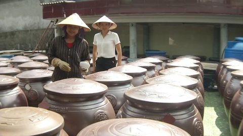 Ph&aacute;t triển du lịch từ l&agrave;ng nghề truyền thống